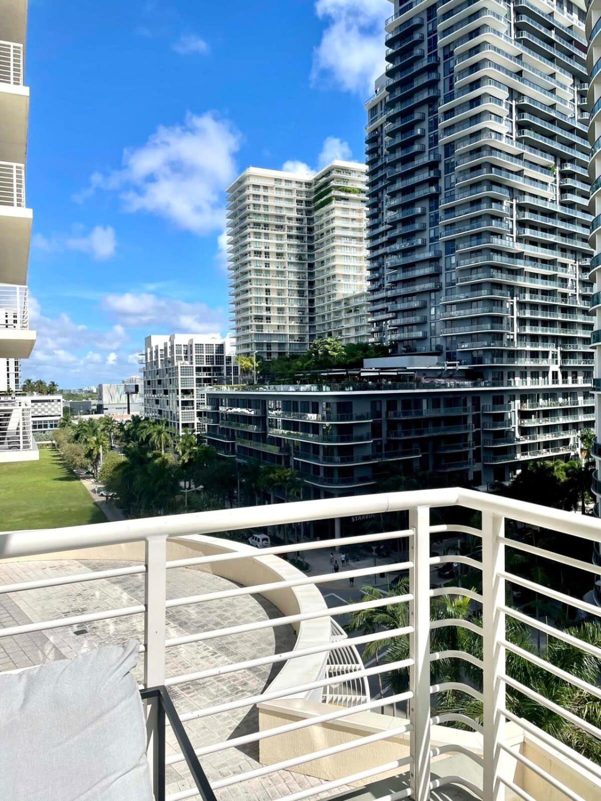 Сasa de vacaciones In Midtown Wynwood With Pool And Parking